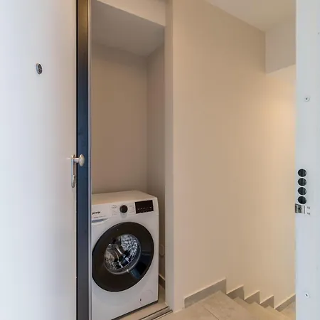 Maris Hideaway, By Znjan * Split